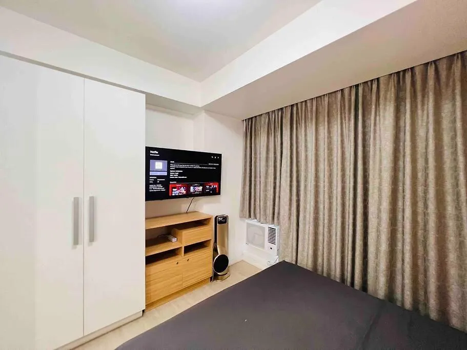 Azure Sakura Suite With Netflix Manila 0*,
